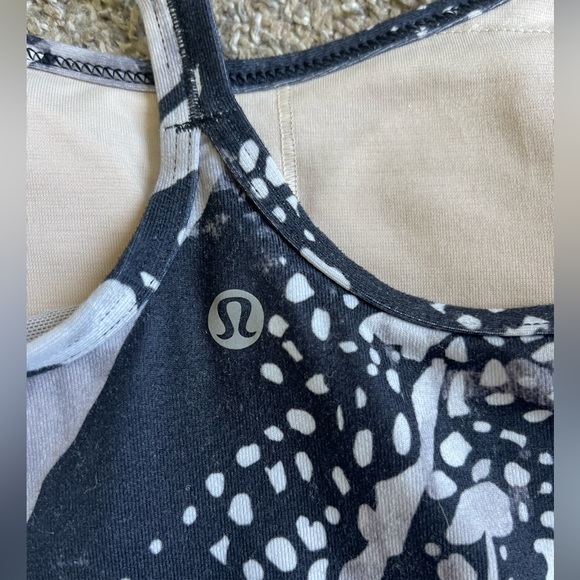 Lululemon tank top - Picture 4 of 4